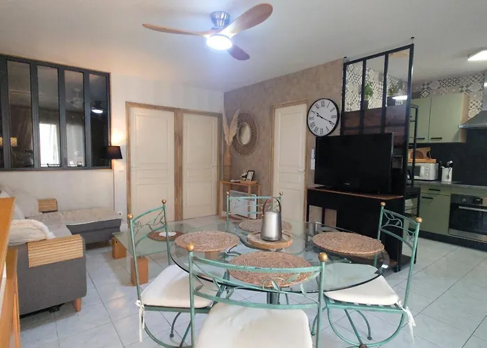 아파트 La Maison D 'isa Rdc 메제