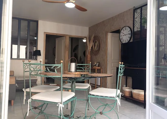 아파트 La Maison D 'isa Rdc 메제