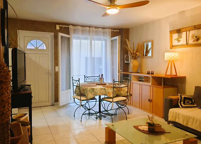 La Maison D 'isa Rdc 아파트 메제